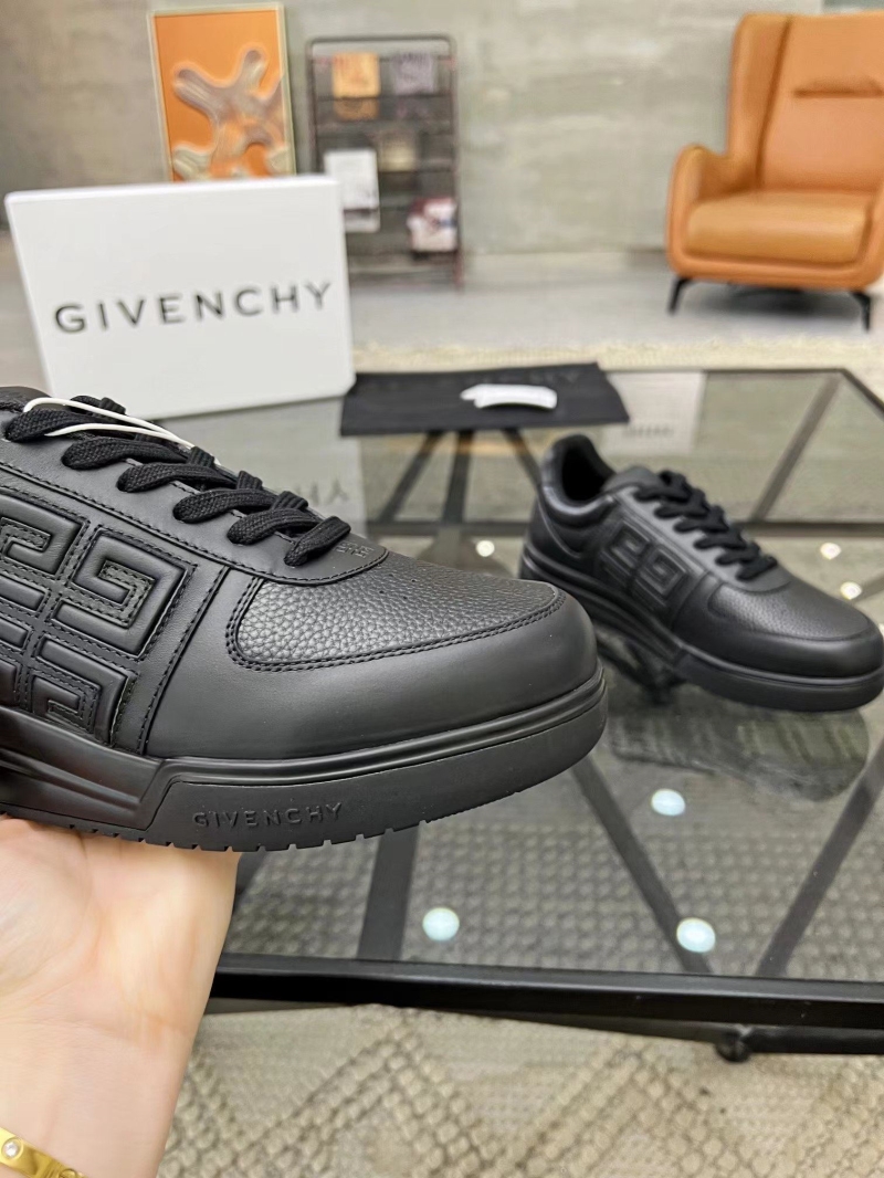 Givenchy Sneakers